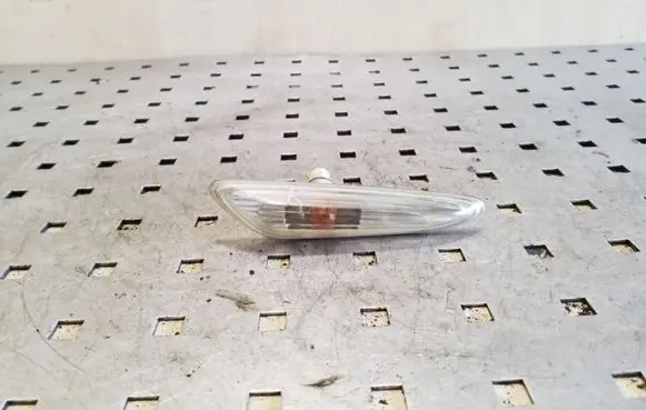 BMW 3 E46 Front fender indicator light 6911372