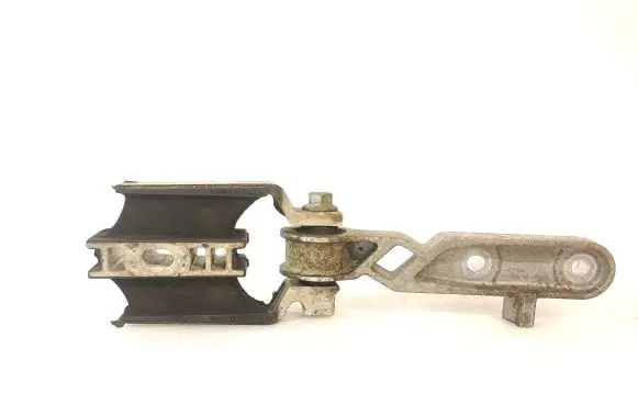 Volvo XC60 Engine mount bracket 31359890