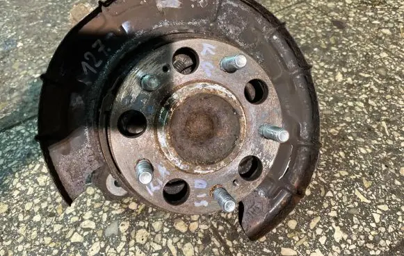 KIA Ceed Rear wheel hub