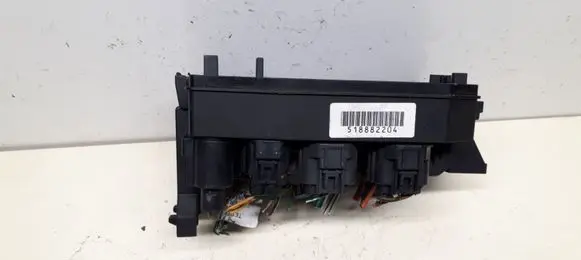 Jaguar X-Type Fuse module 518882204