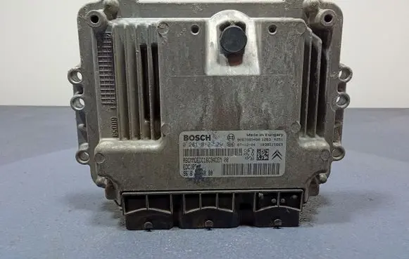 Peugeot 207 CC Engine control unit/module ECU 0281012529