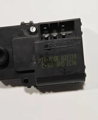 Chevrolet Captiva Air flap motor/actuator 831119