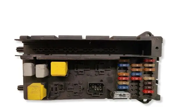 Mercedes-Benz Sprinter W906 Fuse module A9065450401