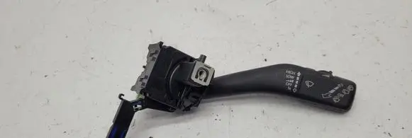 Volkswagen Golf V Wiper control stalk 1k0953519h