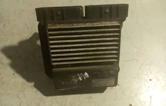 Toyota Avensis T250 Fuel injection control unit/module 8987120050
