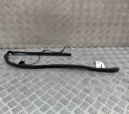 Toyota Sienna XL40 IV Rubber seal rear door 8425008170