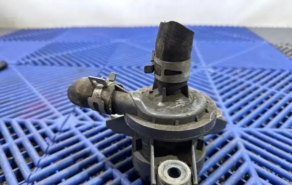 Toyota Auris E180 Electric auxiliary coolant/water pump 0904052010