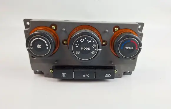 KIA Carens II Climate control unit 972501DXXX