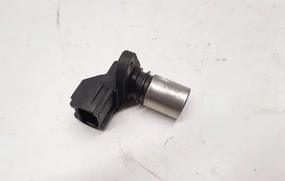 Volvo V70 Crankshaft position sensor 31331765 120827
