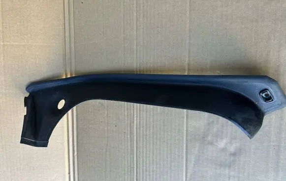 Audi A8 S8 D4 4H Fender mounting bracket 4H0853268B