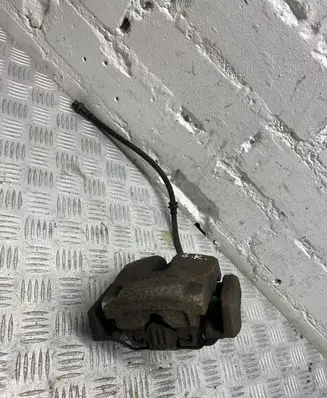 BMW X6 F16 Rear brake caliper 6776789