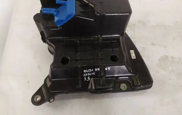 Audi A4 S4 B9 8W AdBlue liquid reservoir 8W0131878