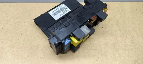 Mercedes-Benz CLK A209 C209 Fuse box set 2095451401