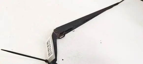 Front wiper blade arm