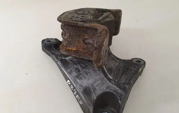Gearbox mount