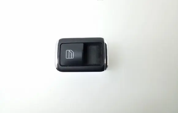 Mercedes-Benz C W204 Electric window control switch A2048707358