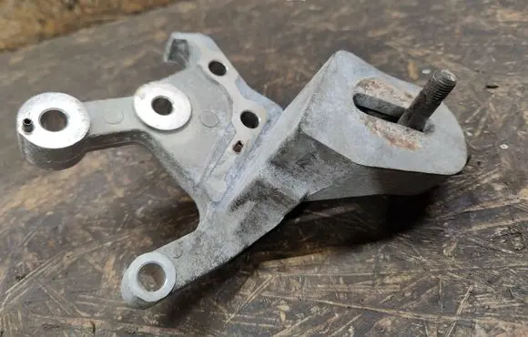Hyundai XG Alternator belt tensioner 