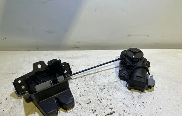 Volvo XC40 Tailgate/trunk/boot lock/catch/latch 31349975