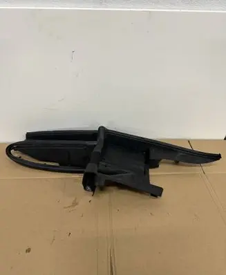 Volkswagen Tiguan Wiper trim 571819336