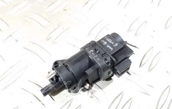 Ford Focus Brake pedal sensor switch 3M5T13480AC