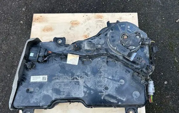 Volkswagen Amarok AdBlue liquid reservoir 2H6131877 5Q0131969C