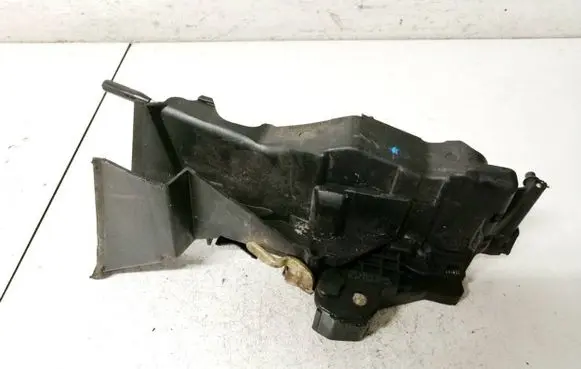 Mercedes-Benz E W210 Front door lock 2027202635