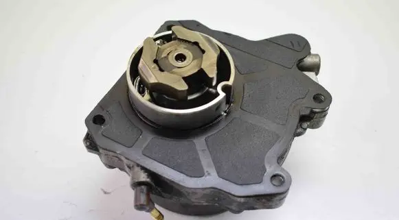 Opel Insignia A Vacuum pump 55205446