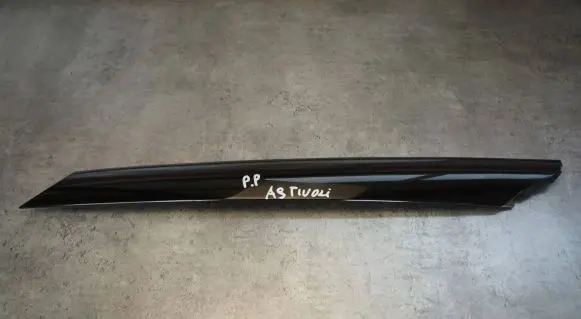 SsangYong Tivoli (B) pillar trim (top) 79210-35010 7921035010