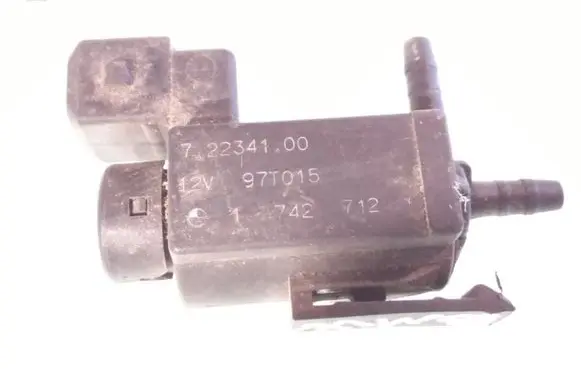 BMW 5 E60 E61 Vacuum valve 72234100