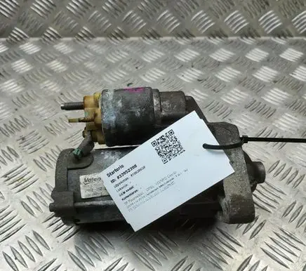 Opel Vivaro Starter motor 