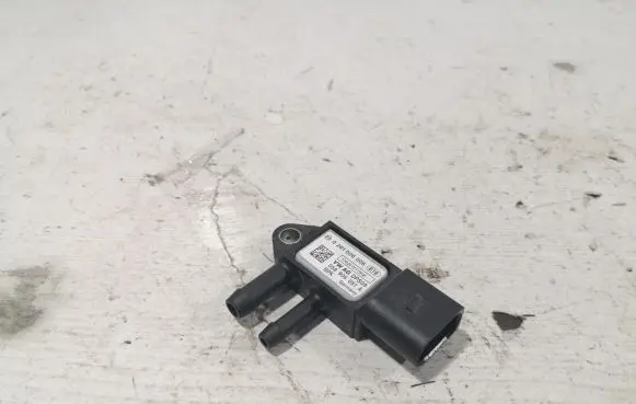 Audi A6 S6 C7 4G Exhaust gas pressure sensor 0281006006 059906051A