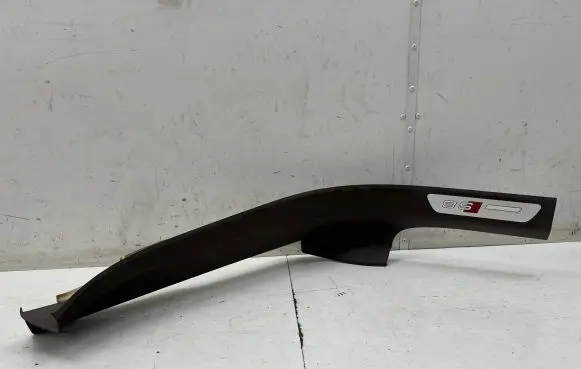 Audi A8 S8 D4 4H Rear sill (body part) 4H0864607A