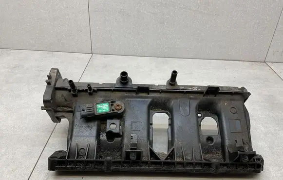 Nissan Qashqai Intake manifold 140036109R