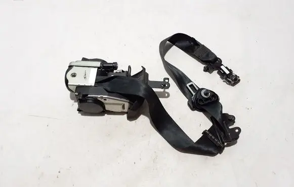 Volvo XC60 Front seatbelt 32386973