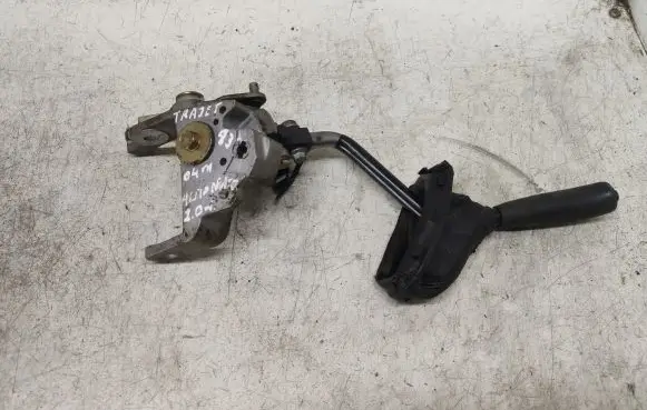 Hyundai Trajet Gear shifter/selector