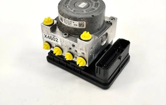 Volkswagen Golf VII ABS Pump 3Q0614517K 10022005514 3Q0907379K