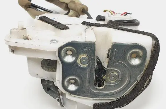 Mazda 6 Rear door lock
