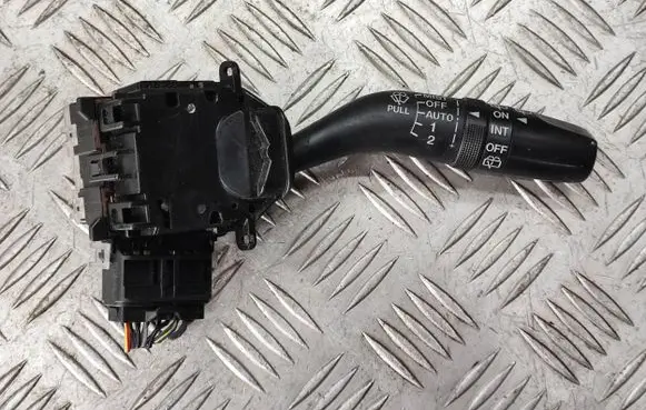 Mazda 323 F Wiper control stalk 17B122