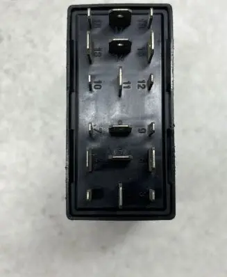 Volkswagen PASSAT B5.5 Other relay 1J0907487B 61122413