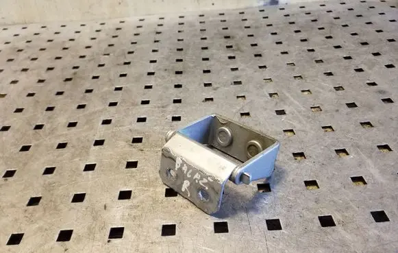 Nissan Qashqai Tailgate/trunk/boot hinge