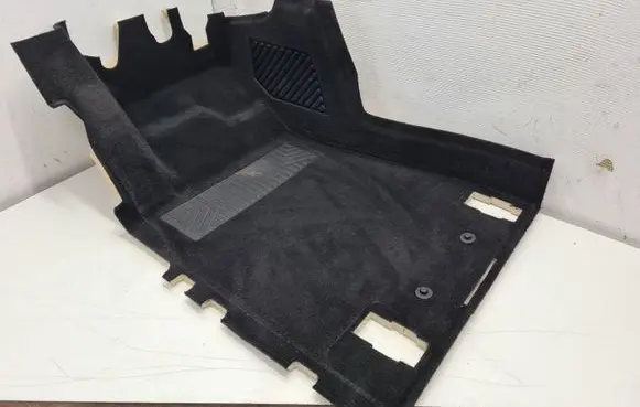 Mercedes-Benz A W169 Front floor carpet liner A1696804540