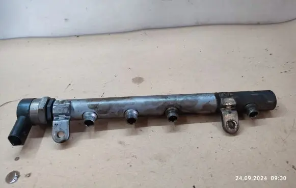 Jeep Grand Cherokee (WK) Fuel main line pipe A6420700495