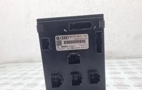 Audi A4 S4 B8 8K Comfort/convenience module 8K0907063D