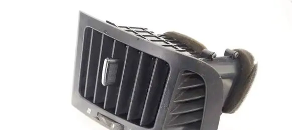 Chevrolet Captiva Dash center air vent grill 