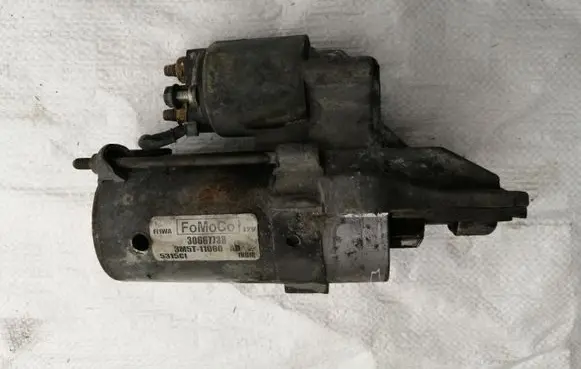 Volvo S40 Starter motor 30667738