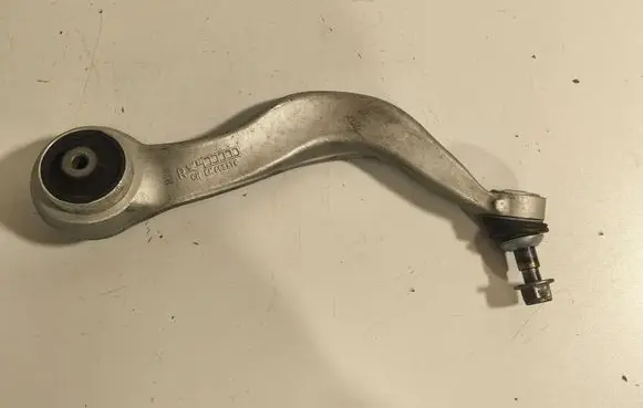 BMW i4 Front lower control arm/wishbone 8869738 6895244