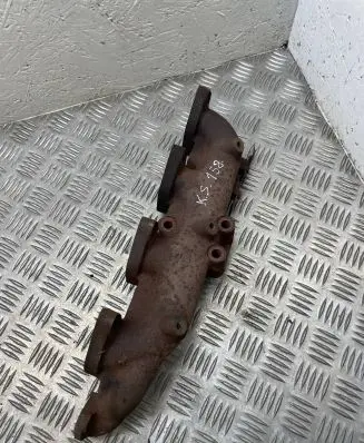 Exhaust manifold