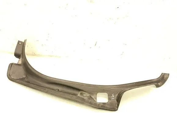 Mercedes-Benz ML W164 Other trunk/boot trim element A1646931533