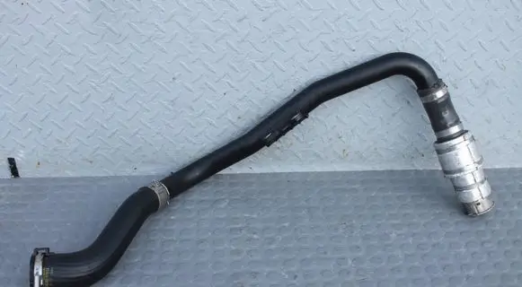 Hyundai i30 Intercooler hose/pipe PRZEWOD2827207600 2827207600 2828507610