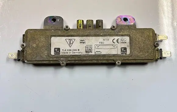 Porsche Cayenne (9PA) Aerial antenna amplifier 7L5035225B